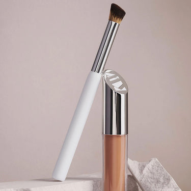 Kjaer Weis Buffer Concealer Brush | Natural Makeup Brushes UK