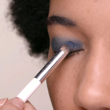 Kjaer Weis | Eye Definition Brush | Organic Make-Up